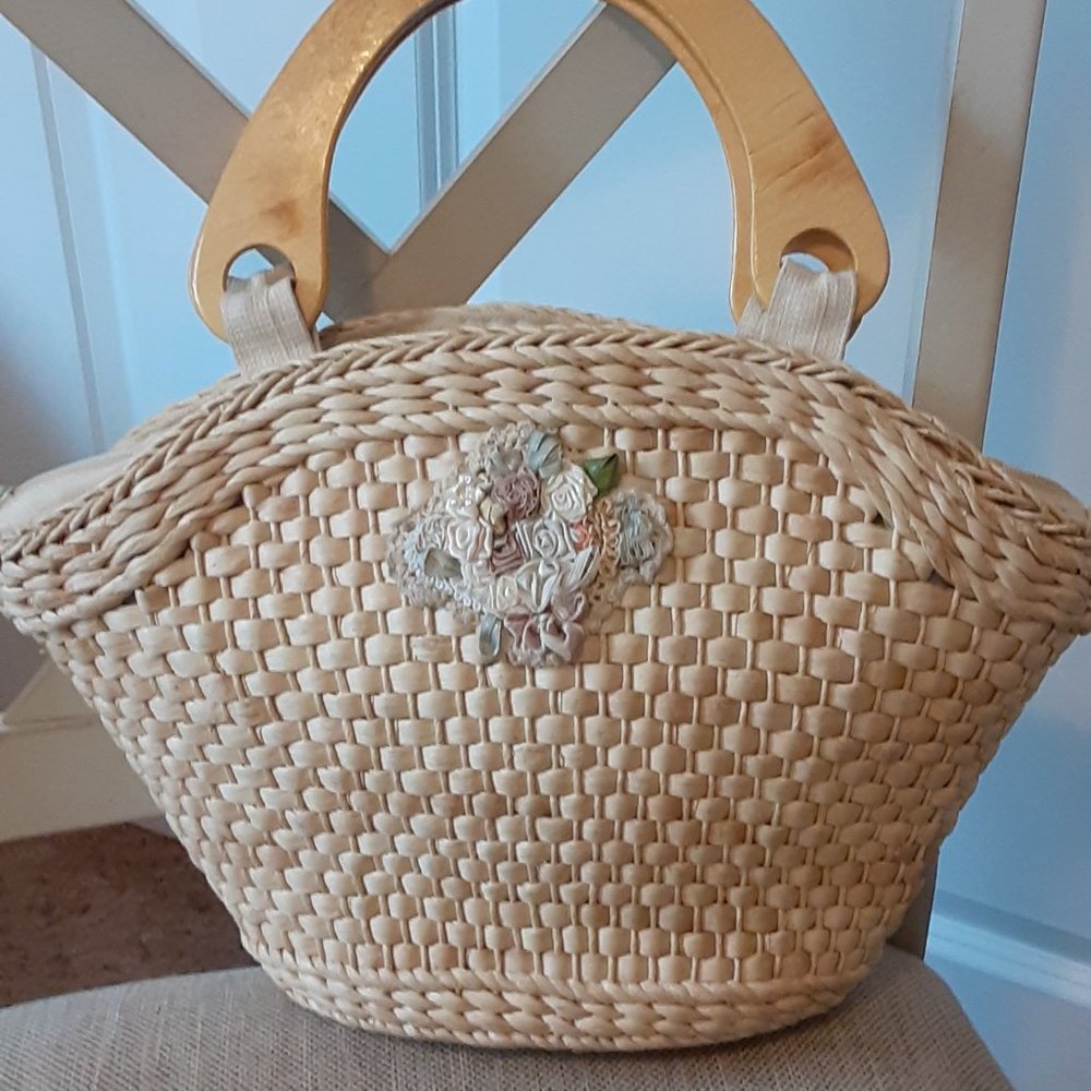 Straw Purse with Wood Handles
